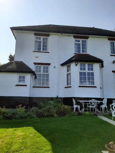 A photo of a white house